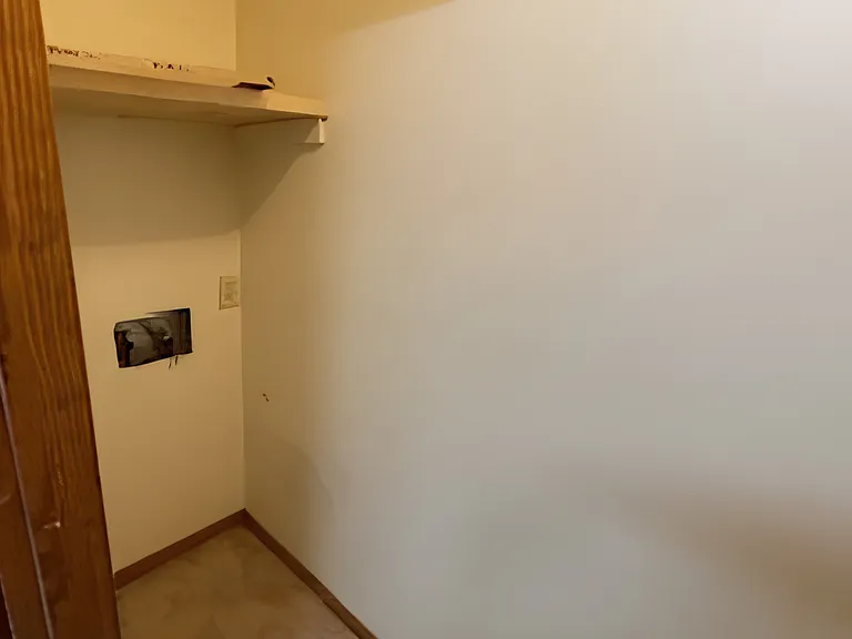 610 Old Covington Hwy #A — Photo 2