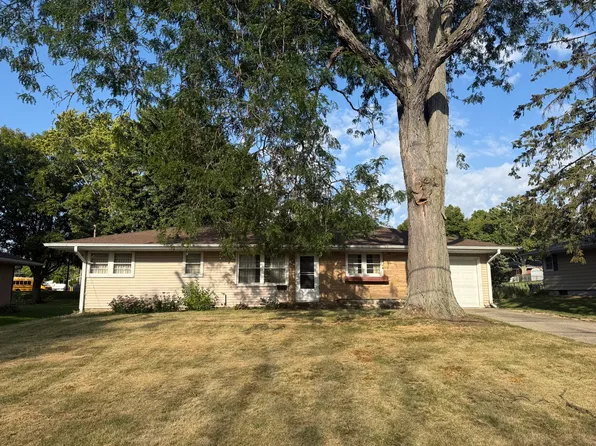 507 Ash Ave, Morrison, IL 61270