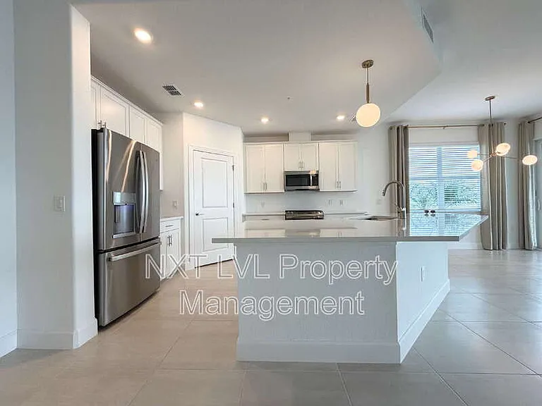 16570 Ridgeview Cir #4111 — Photo 4