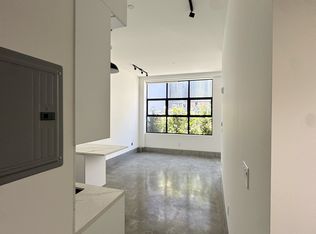 2420-2422 3rd St #1, San Francisco, CA 94107