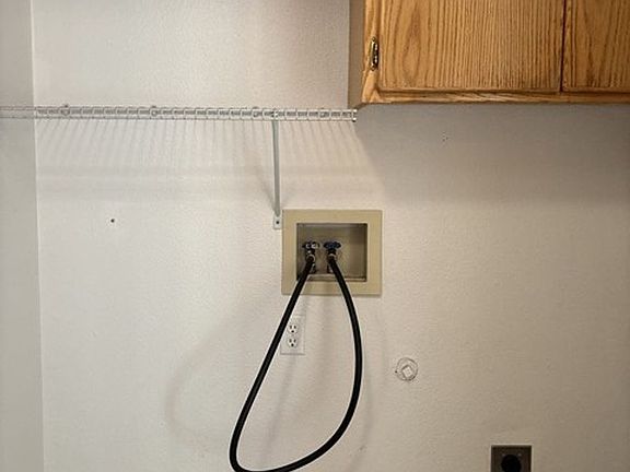 4th image of 5131 Sycan Ct SE