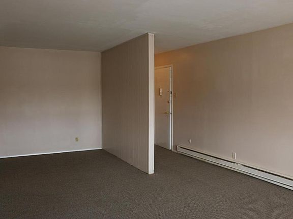3rd image of 7443 Hazelcrest Dr APT G