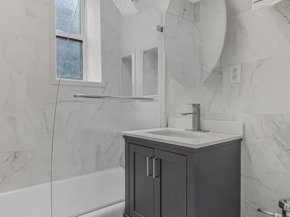 315 East 77th Street image 5 of 21