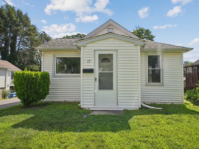 17 Overlook Avenue, Bristol, CT, 06010