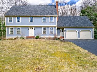 123 Oakwood Dr, Yarmouth, ME 04096