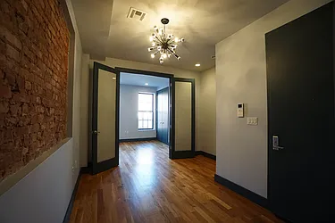 Rented by Rennit Inc.