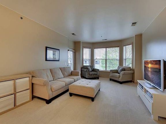 Living Rm leads to porch