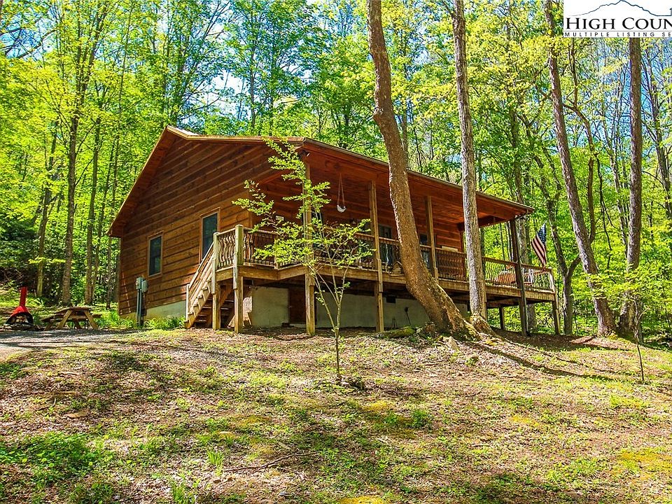 1st image of 380 N Acorn Drive
