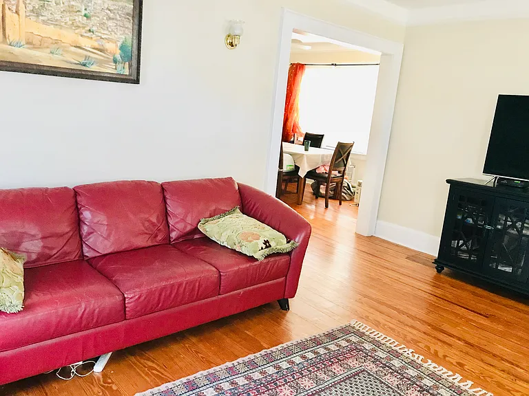Highland Ave — Photo 11