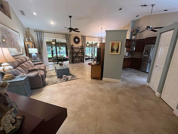 2nd image of 7525 Lexington Club Boulevard #B