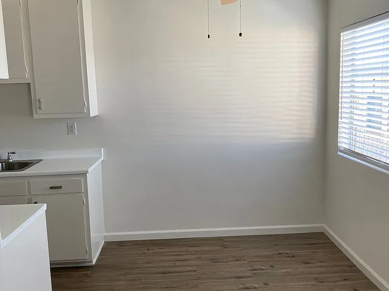 8377 Northgate Ave — Photo 9