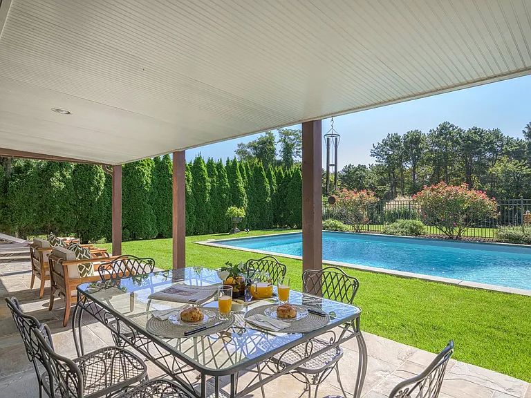 4 Blackwatch Ct — Photo 30