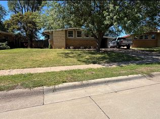 2107 Canal Blvd, Hays, KS 67601