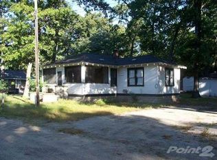 178 E Washington Rd, Twin Lake, MI 49457