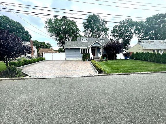 2nd image of 193 Front Ave