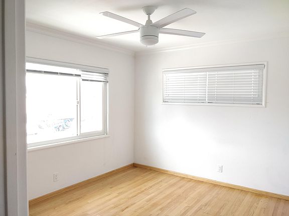 2nd image of 927 6th St APT 5
