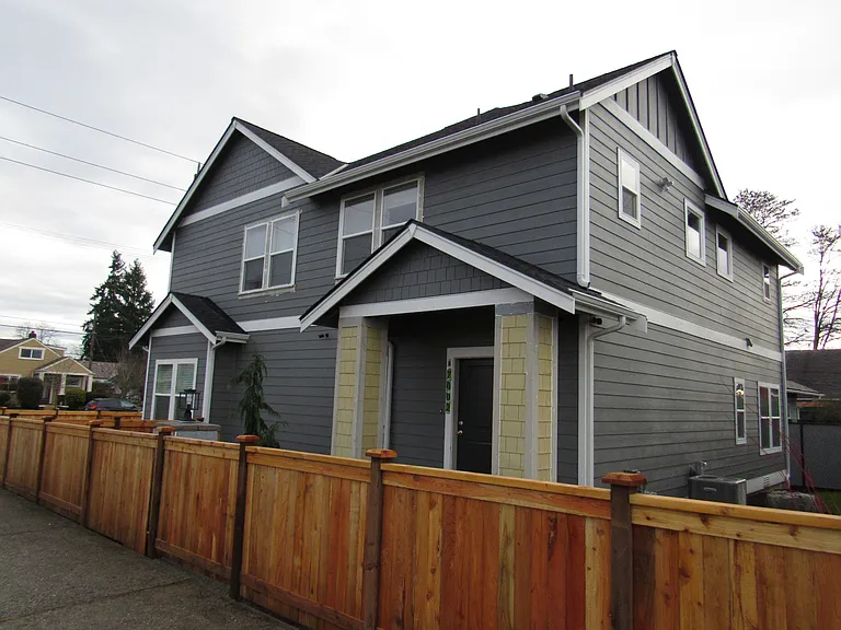 7002 S Puget Sound Ave #B — Photo 1
