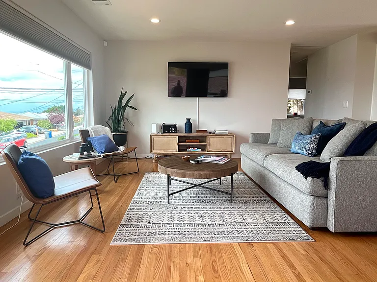 2720 Del Monte Ave — Photo 9