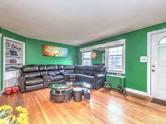 4th image of 59 Hayward Road