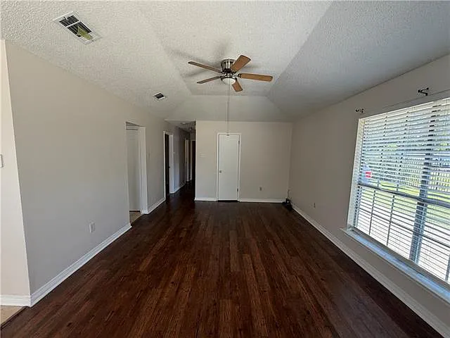 210 N Parkway Dr #55 — Photo 6