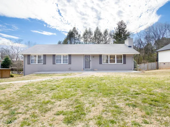 231 Lonas Dr, Maryville, TN 37803