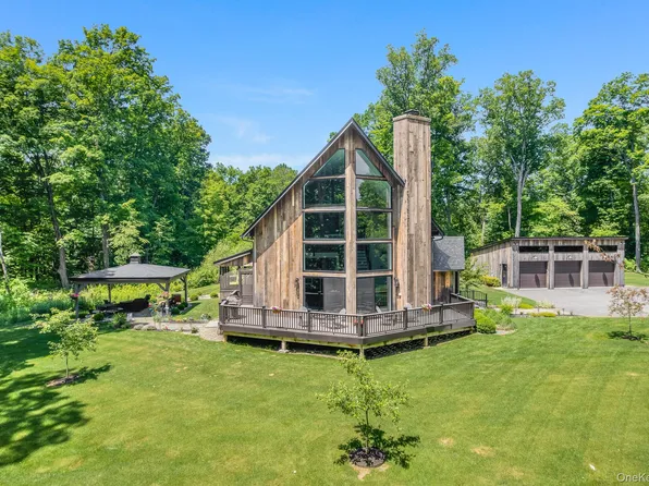 62 Flower Road, Hopewell Junction, NY 12533
