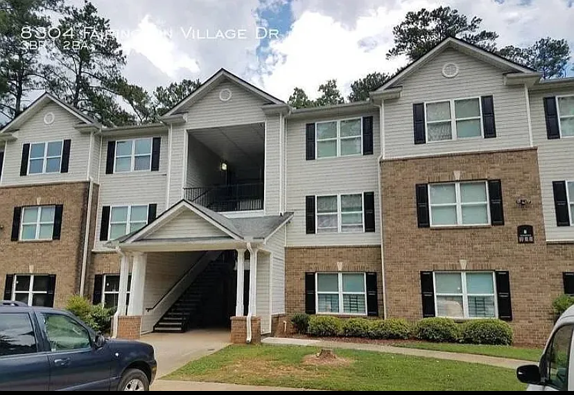 Building Photo - 2302 Fairington Ridge Cir