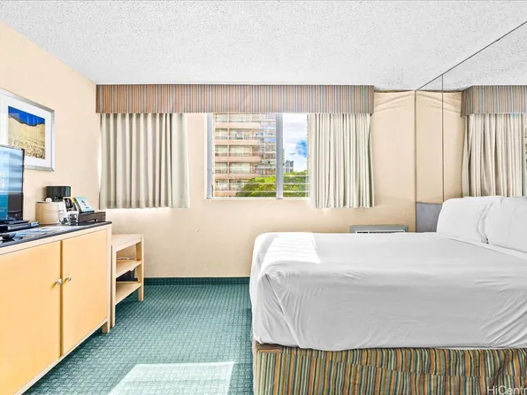 444 Kanekapolei St #413, Honolulu, HI 96815