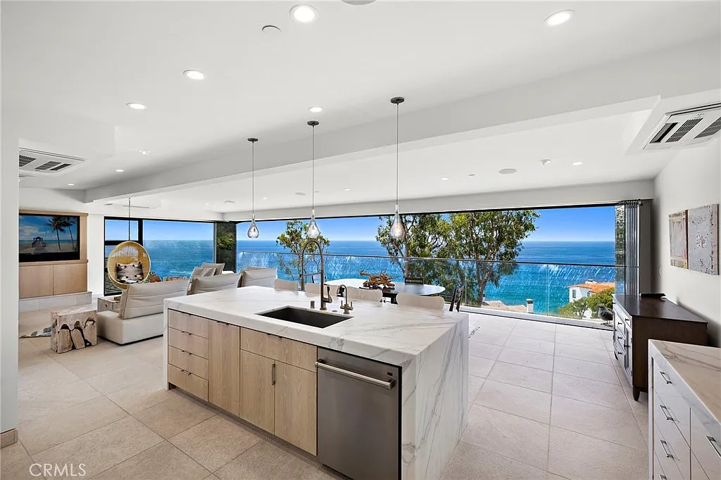 4 bed, 4.5 bath, 3055 sqft, $30,000 — Photo 1