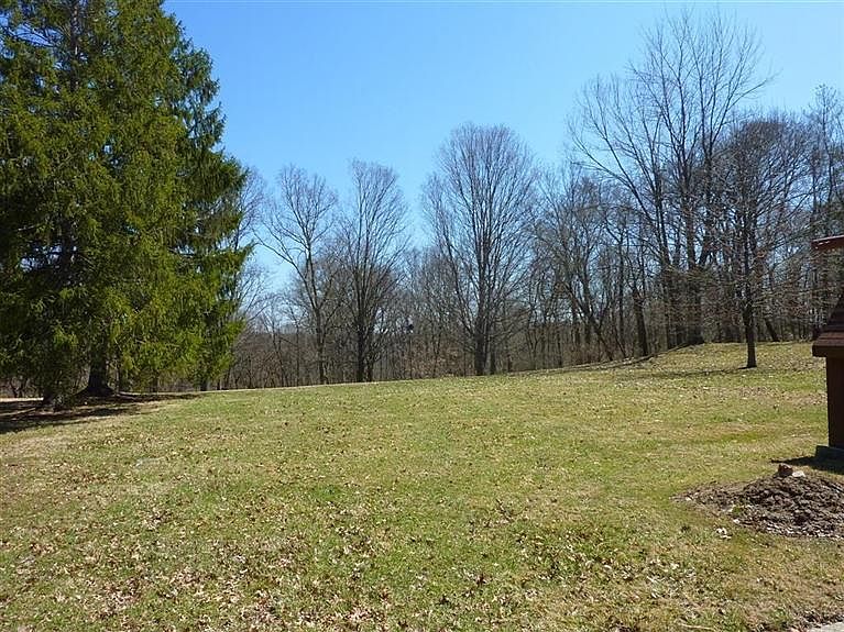 2nd image of 3524 Shady Ln