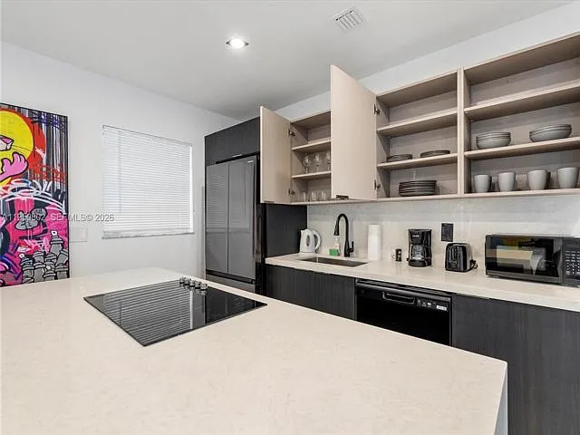 270 NW 41st St — Photo 17