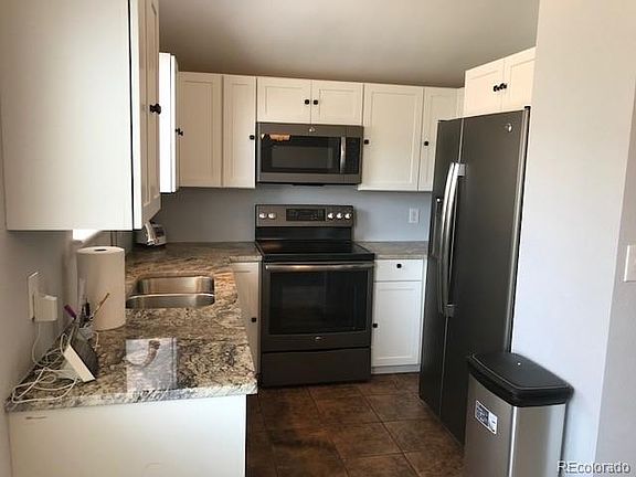 3rd image of 1008 S Zeno Way