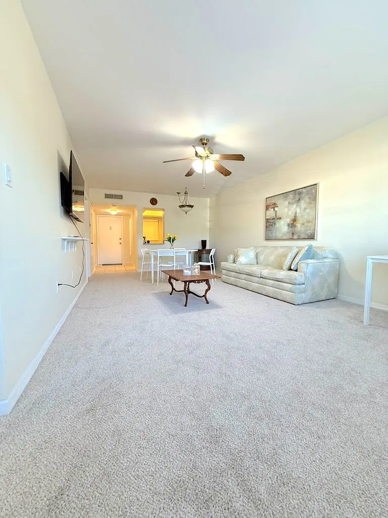2 bed, 880 sqft, $1,400 — Photo 3