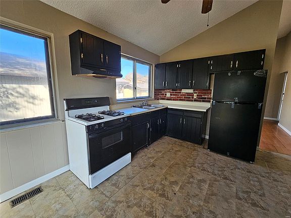 2nd image of 2684 Blue Heron Dr