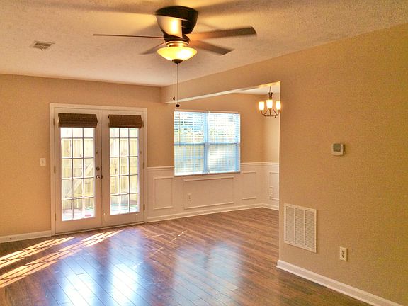 pine tree beautiful livingroom_04012014