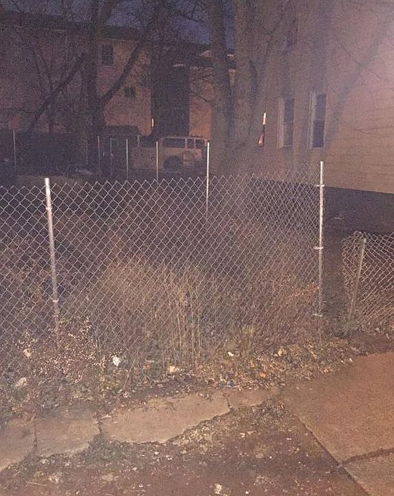 2nd image of 84 Hassart St