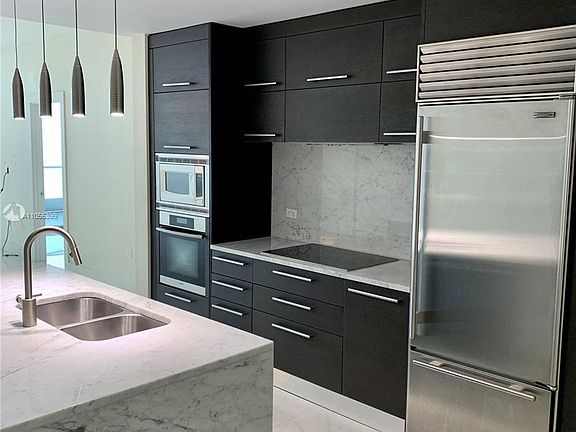 3rd image of 900 E Biscayne Blvd #4408