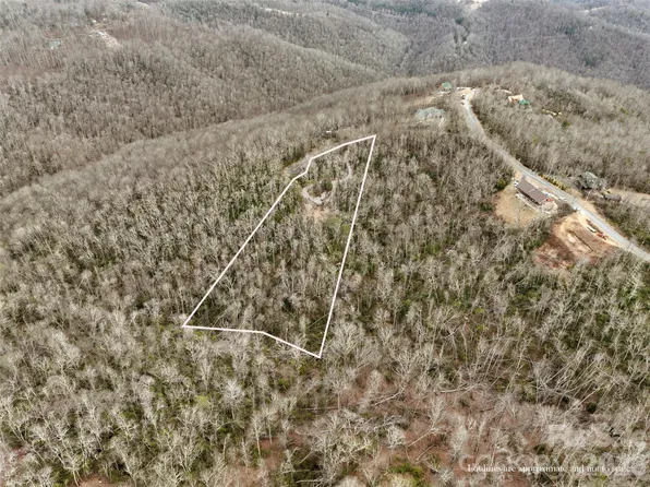 87 Trails End #28, Spruce Pine, NC 28777