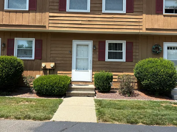 343 Chicopee St APT 42, Chicopee, MA 01013