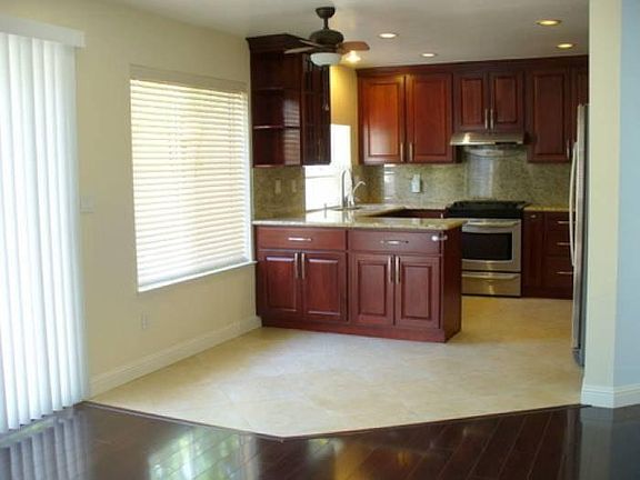 Kitchen & Eating Area