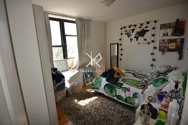 Rented by Yaffa Realty LLC | media 3