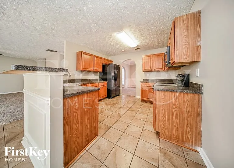 6496 Snowden Dr — Photo 8
