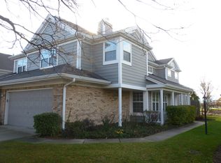211 Woodstone Dr #0, Buffalo Grove, IL
