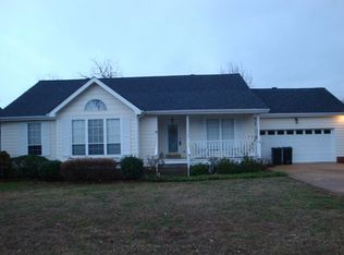 166 Willow Creek Dr, Soddy Daisy, TN 37379