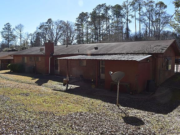 4th image of 1826 Macarthur Dr