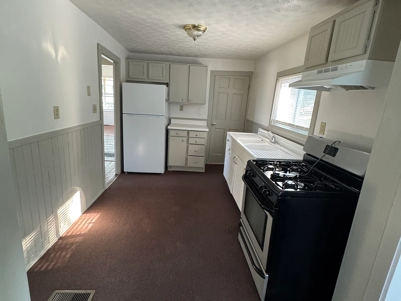 15 Court St — Photo 2