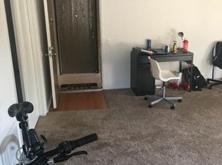 86 Topeka, Irvine, CA 92604