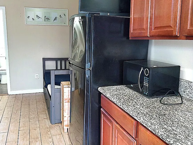 264 East St #ADU — Photo 3