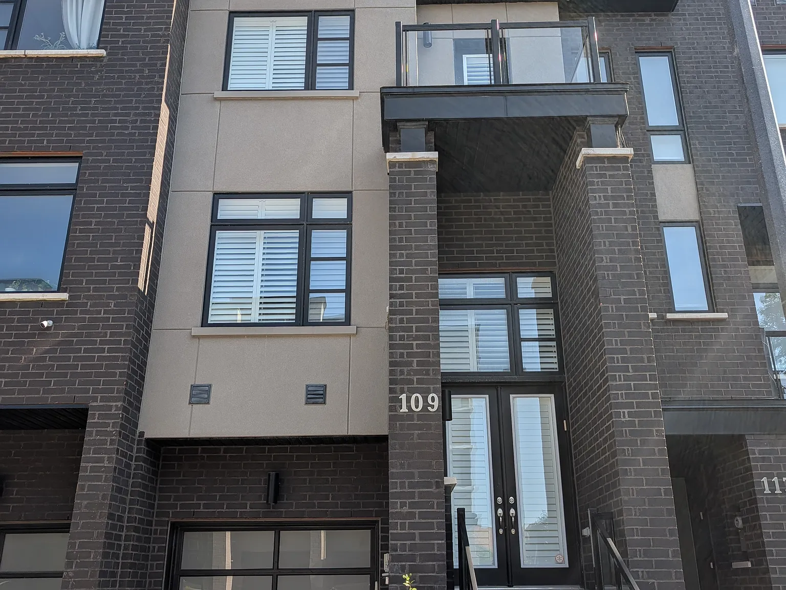 4 bed, 2186 sqft, $3,800 — Photo 2