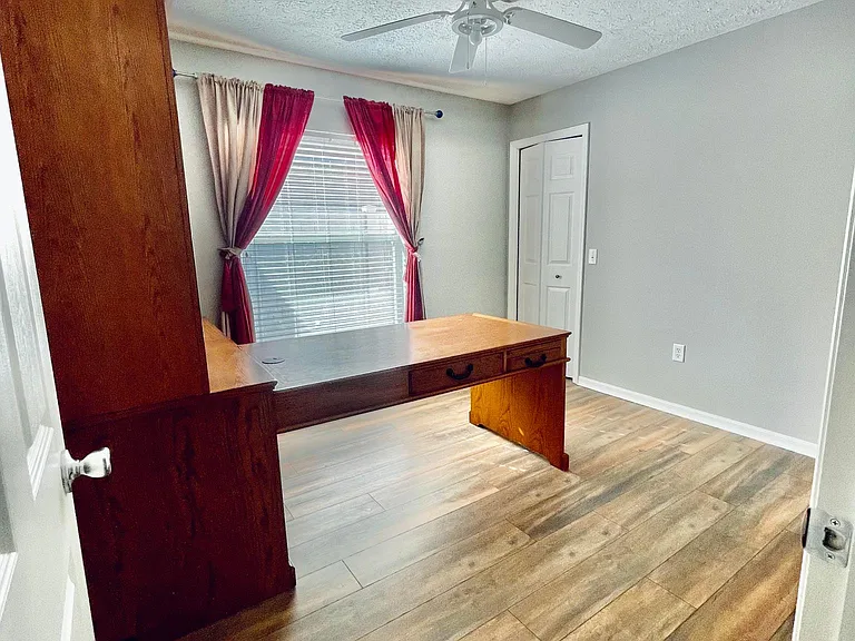 11709 Leda Ln — Photo 13